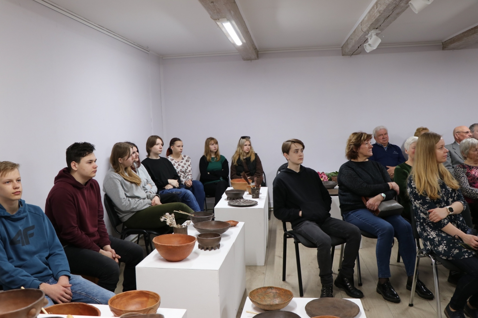 Attēls: R.Kalniņa atmiņu grāmatas atvēršana Lejasciemā 17.04.23.