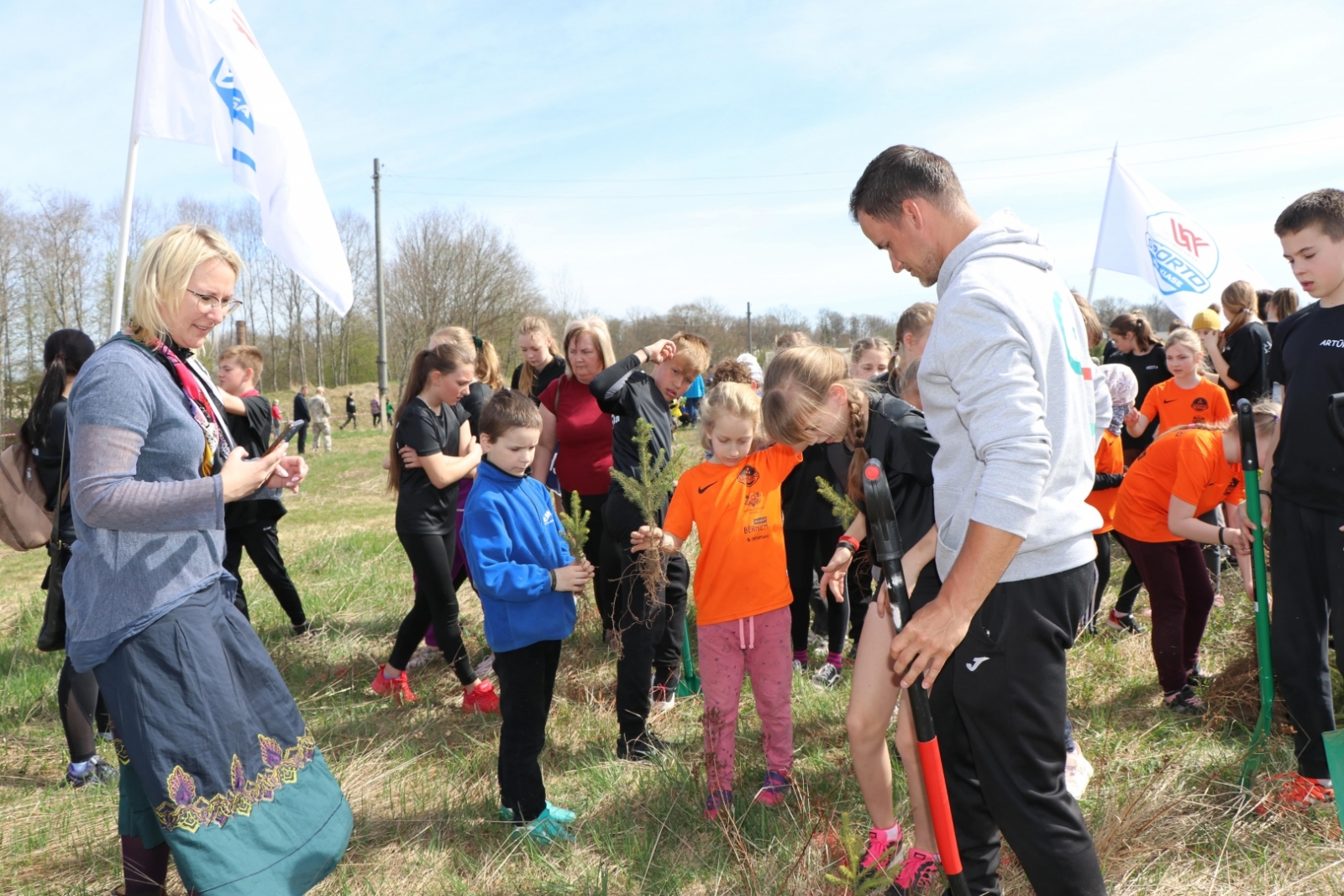 Attēls: Atklāj Gulbenes slēpošanas – biatlona trases šautuvi 21.04.2023. 