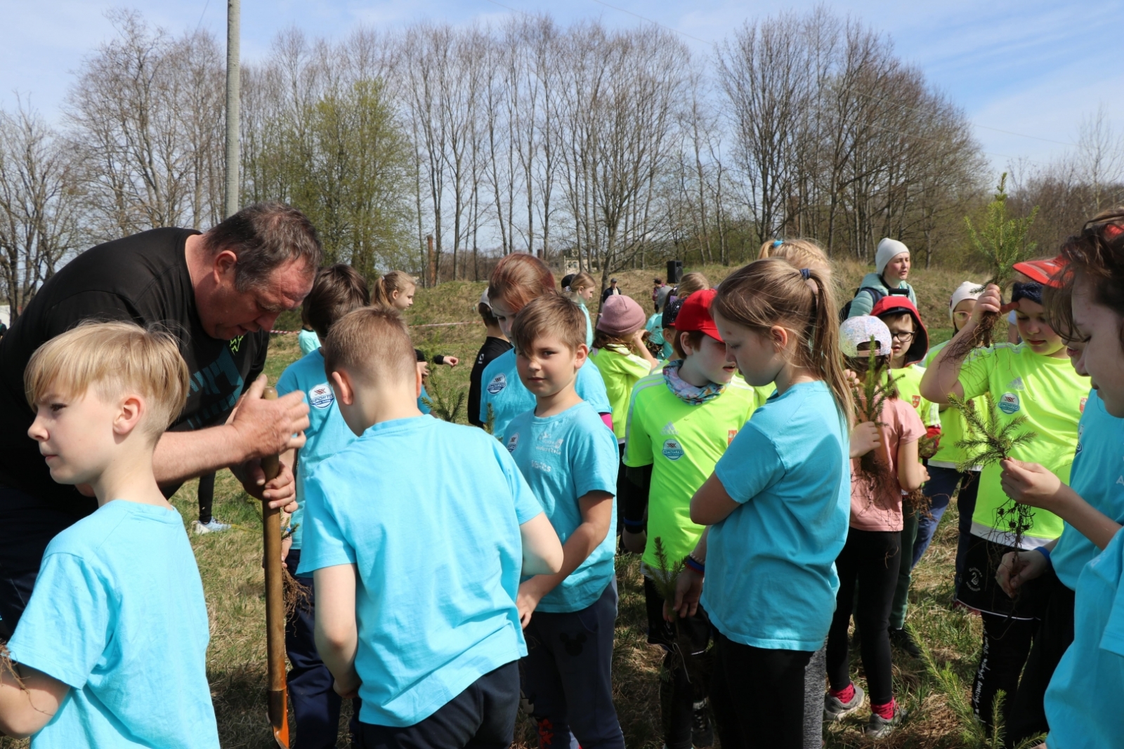 Attēls: Atklāj Gulbenes slēpošanas – biatlona trases šautuvi 21.04.2023. 