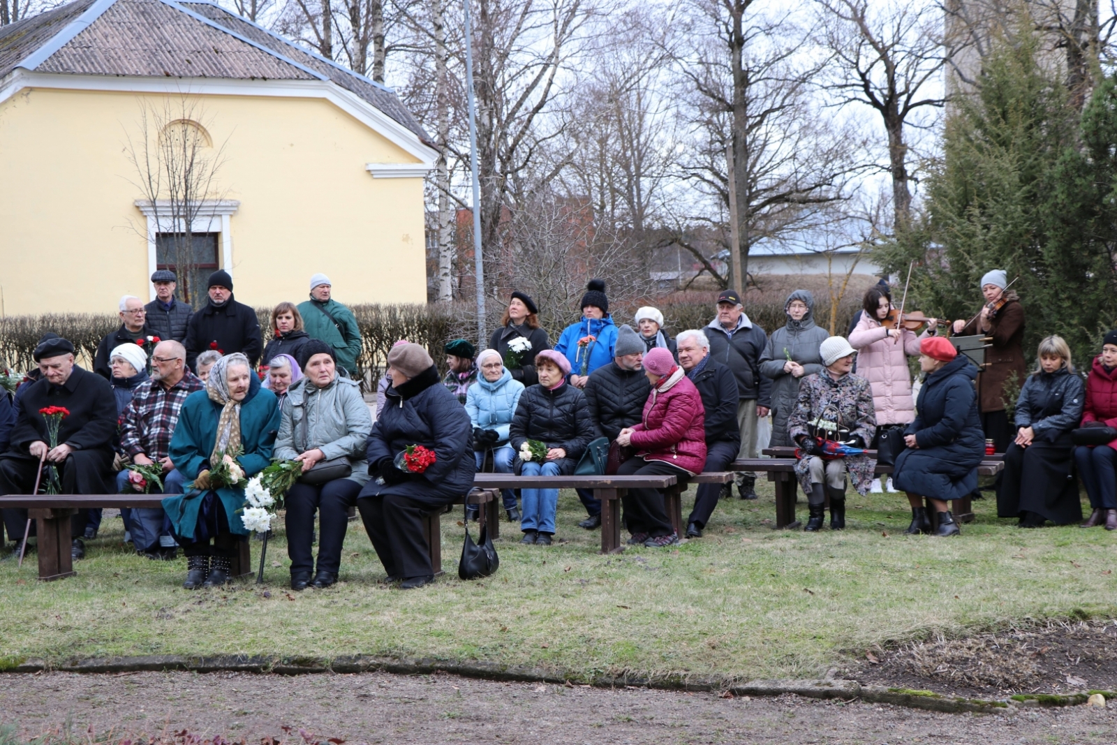 Attēls: Komunistiskā genocīda upuru piemiņas pasākums Gulbenē