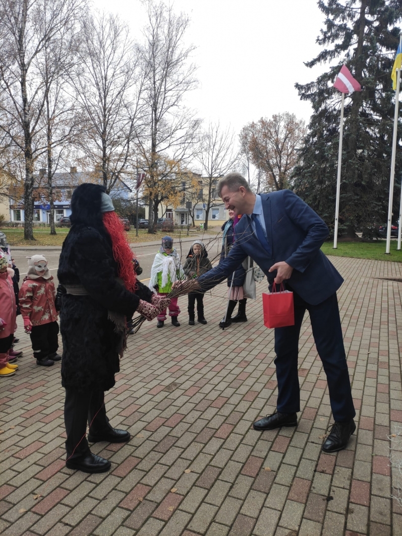 Gulbenes 1.PII nodod vēstījumu pašvaldībai 10.11.