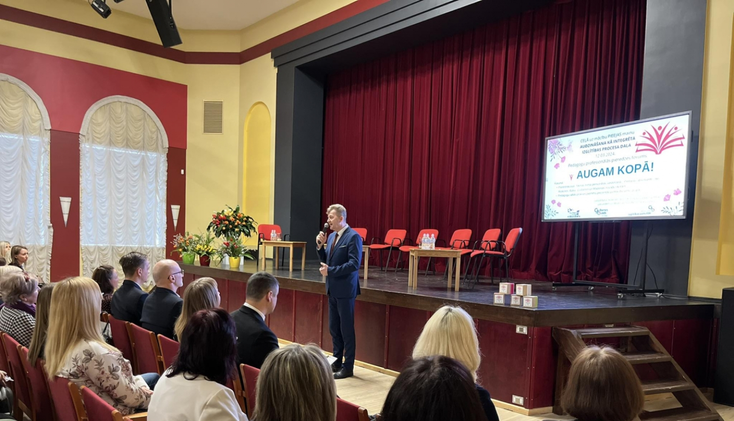 Attēls: pedagogu forums augam kopā