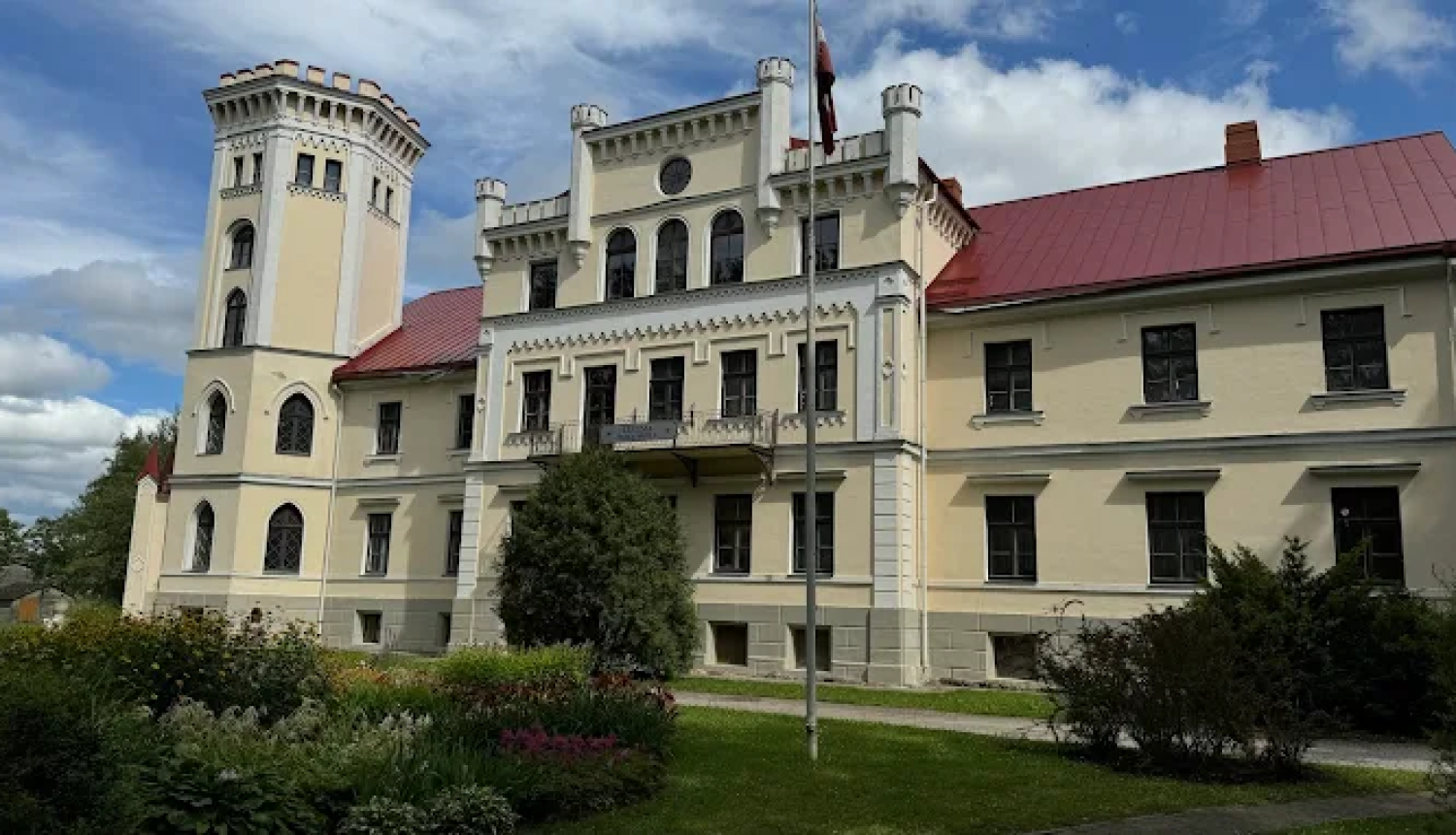 Attēls: Tiek sākti Lizuma pamatskolas ēkas atjaunošanas darbi