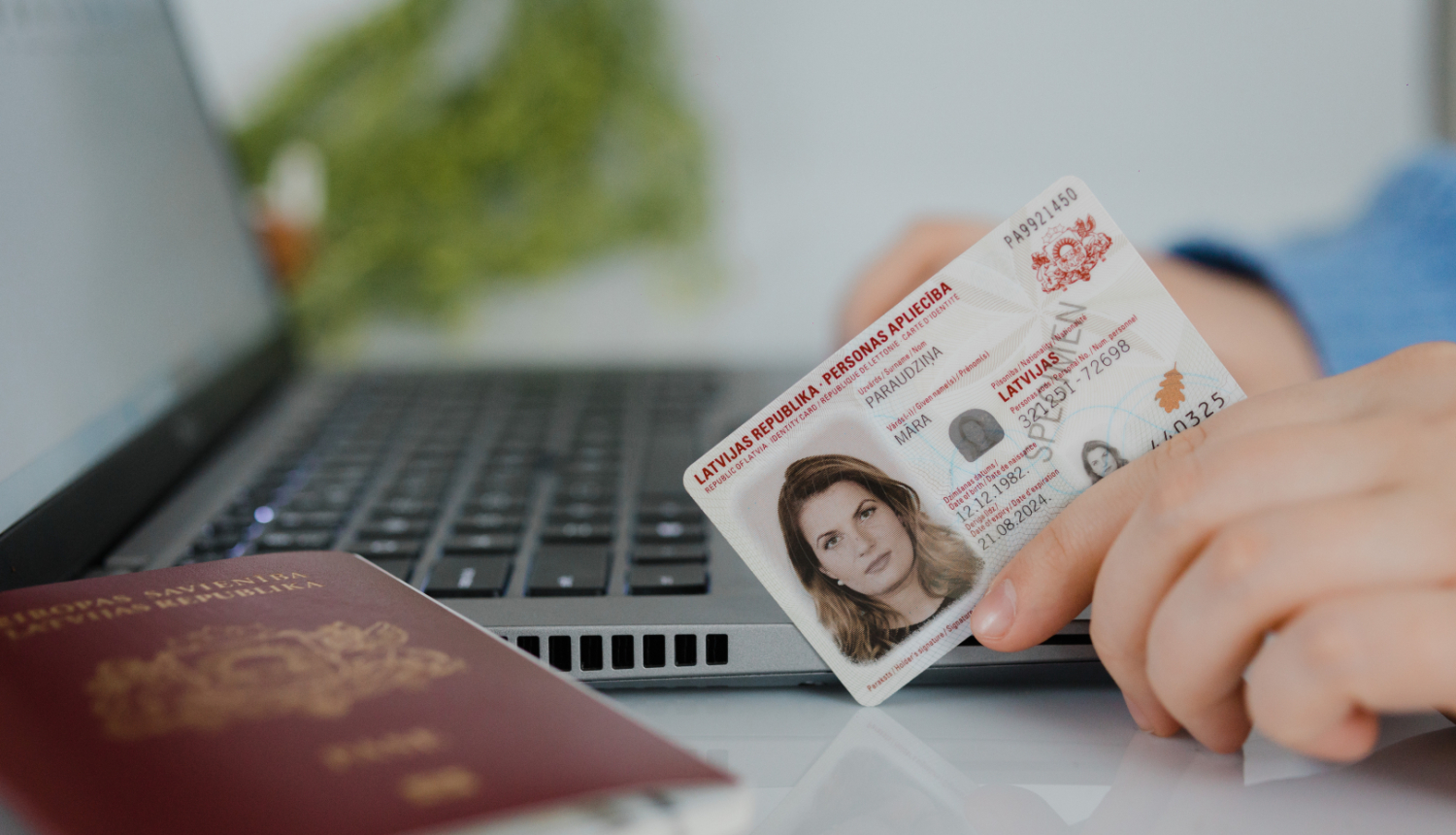 Attēls: Tuvojoties pašvaldības domes vēlēšanām, Pārvalde aicina pārliecināties par pases un personas apliecības derīguma termiņu