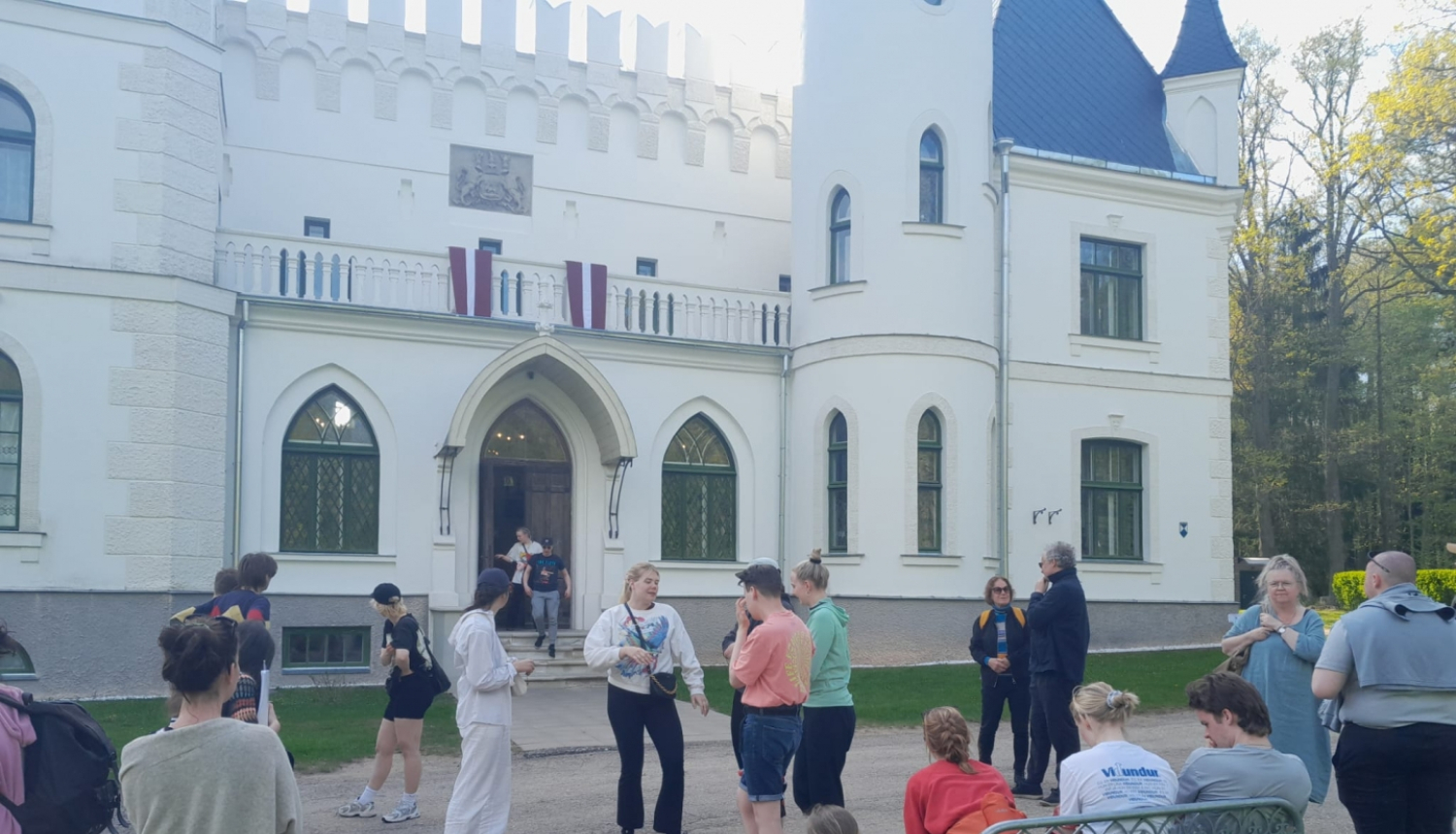 topošo teātra mākslinieku sadarbība projektā “Pērs Gints” dalībnieki