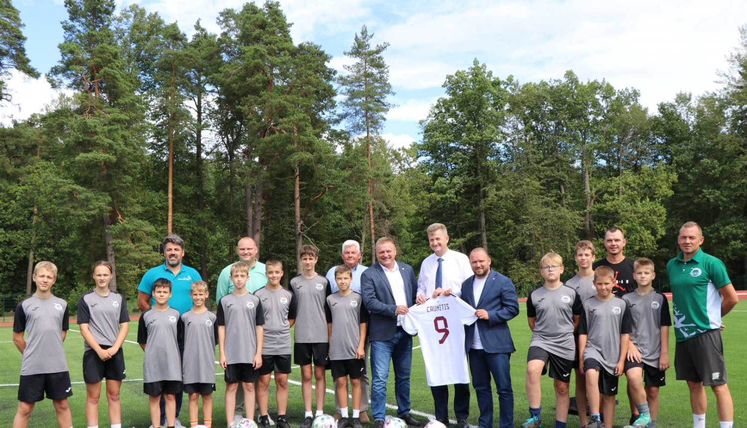 Latvijas Futbola federācijas prezidents viesojas Gulbenē