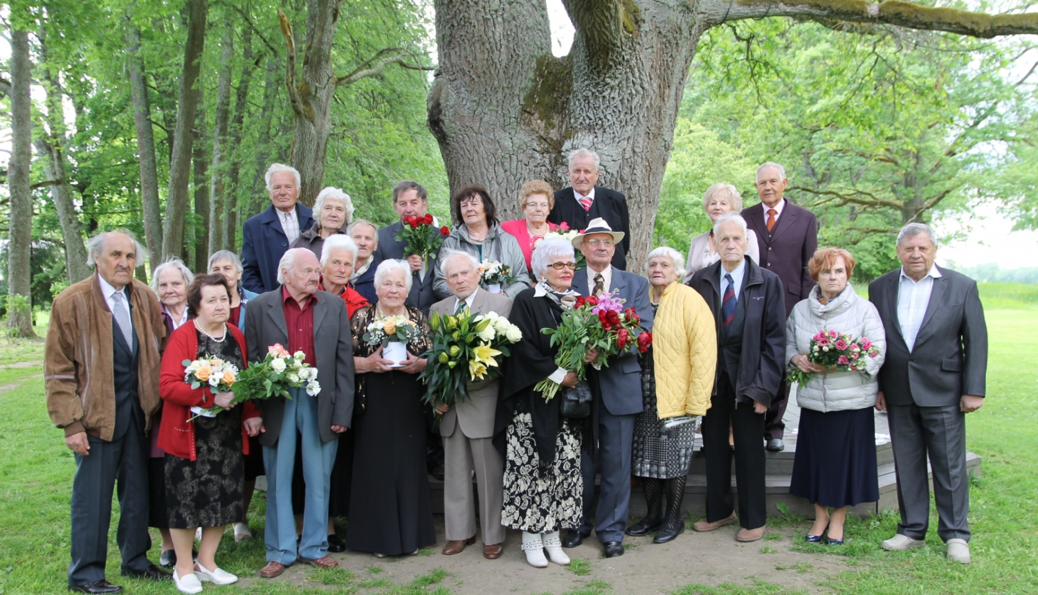 Attēls: kāzu jubilāri pasākumā Stāmerienas pilī