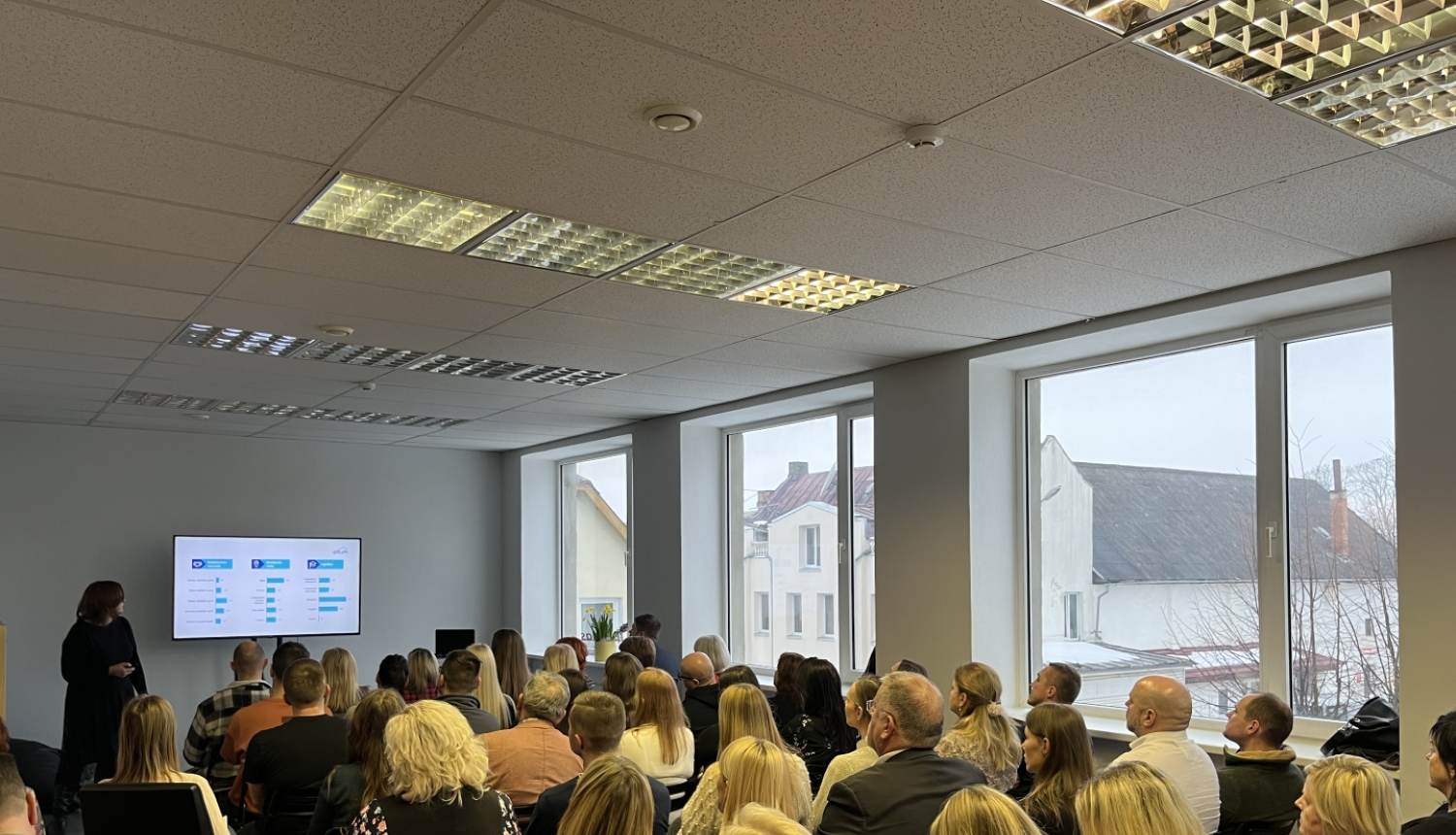 Apvienojot semināru uzņēmējiem, atvērta koprades telpa Gulbenē