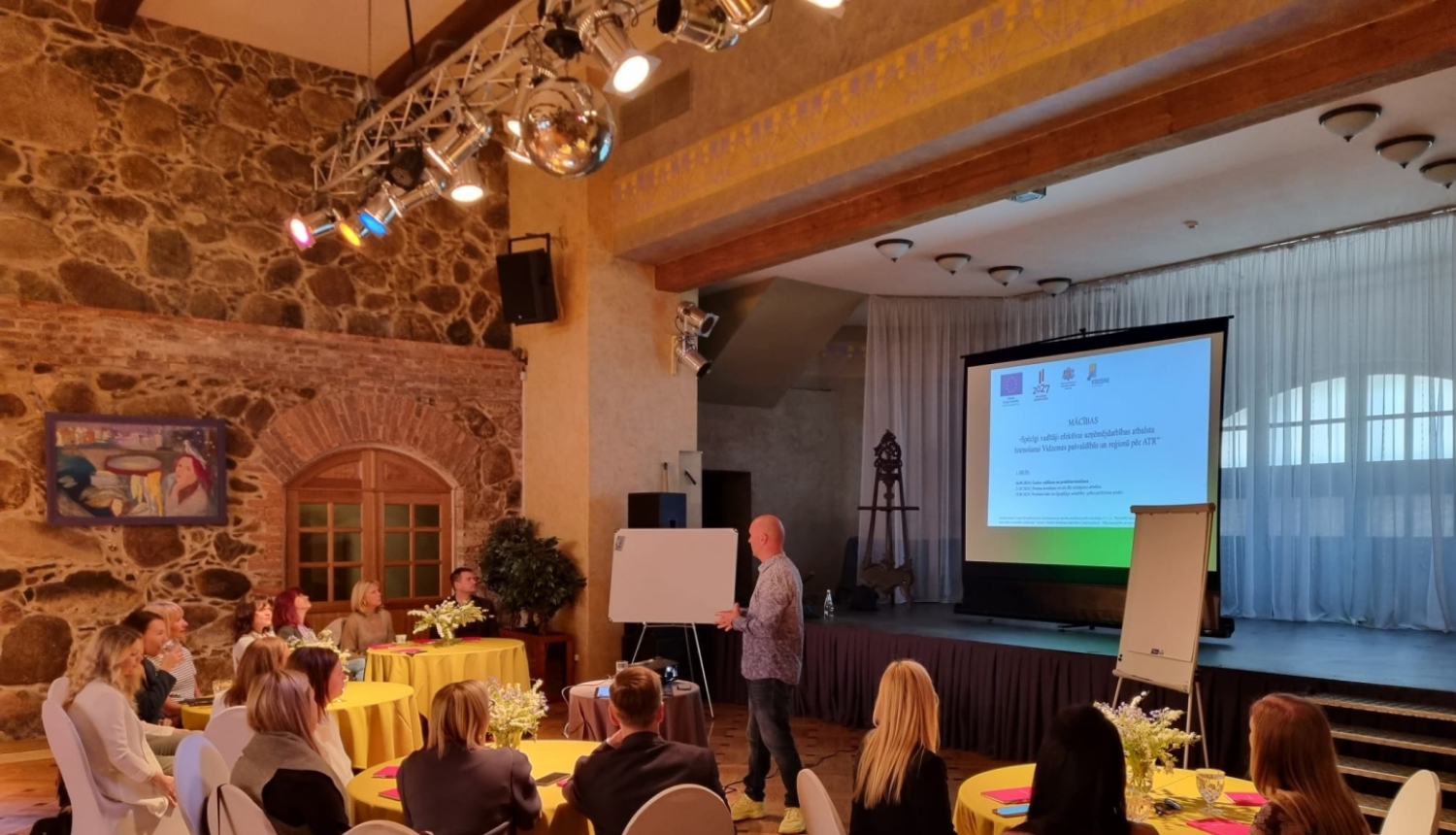 Attēls: papildina stratēģiskās vadības zināšana