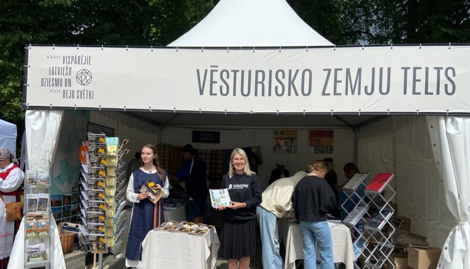 Attēls: Dziesmu un Deju svētku laikā darbs remigrācijas jomā – divkārši jaudīgs