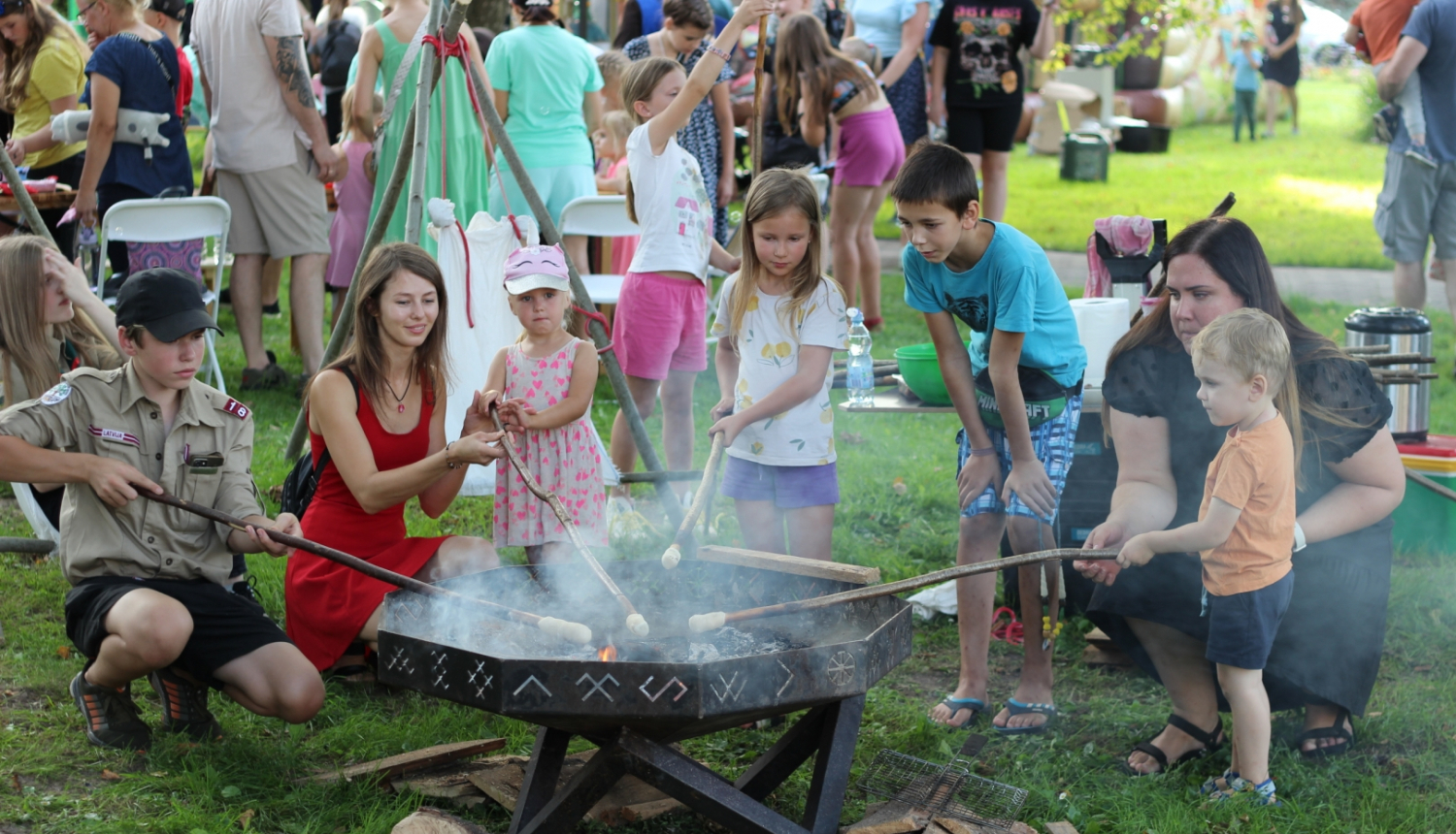 Attēls: Īstā gadatirgus atmosfērā aizvadīts trešais “Izglītības gadatirgus” 