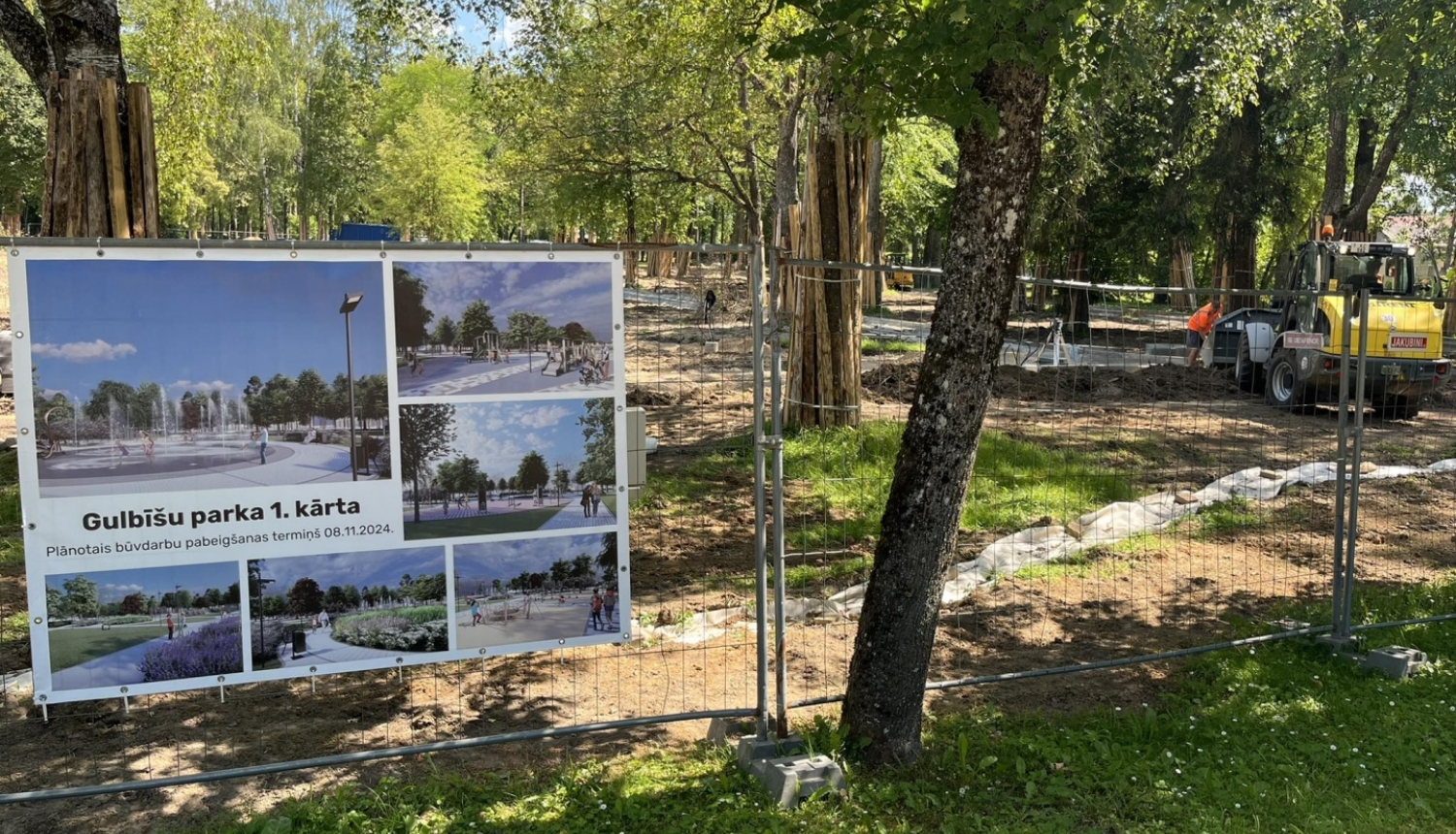 Attēls: turpinās Gulbīšu parka atjaunošanas darbi