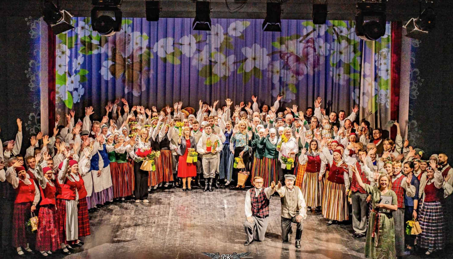 Sadancī – 13 novada deju kolektīvi