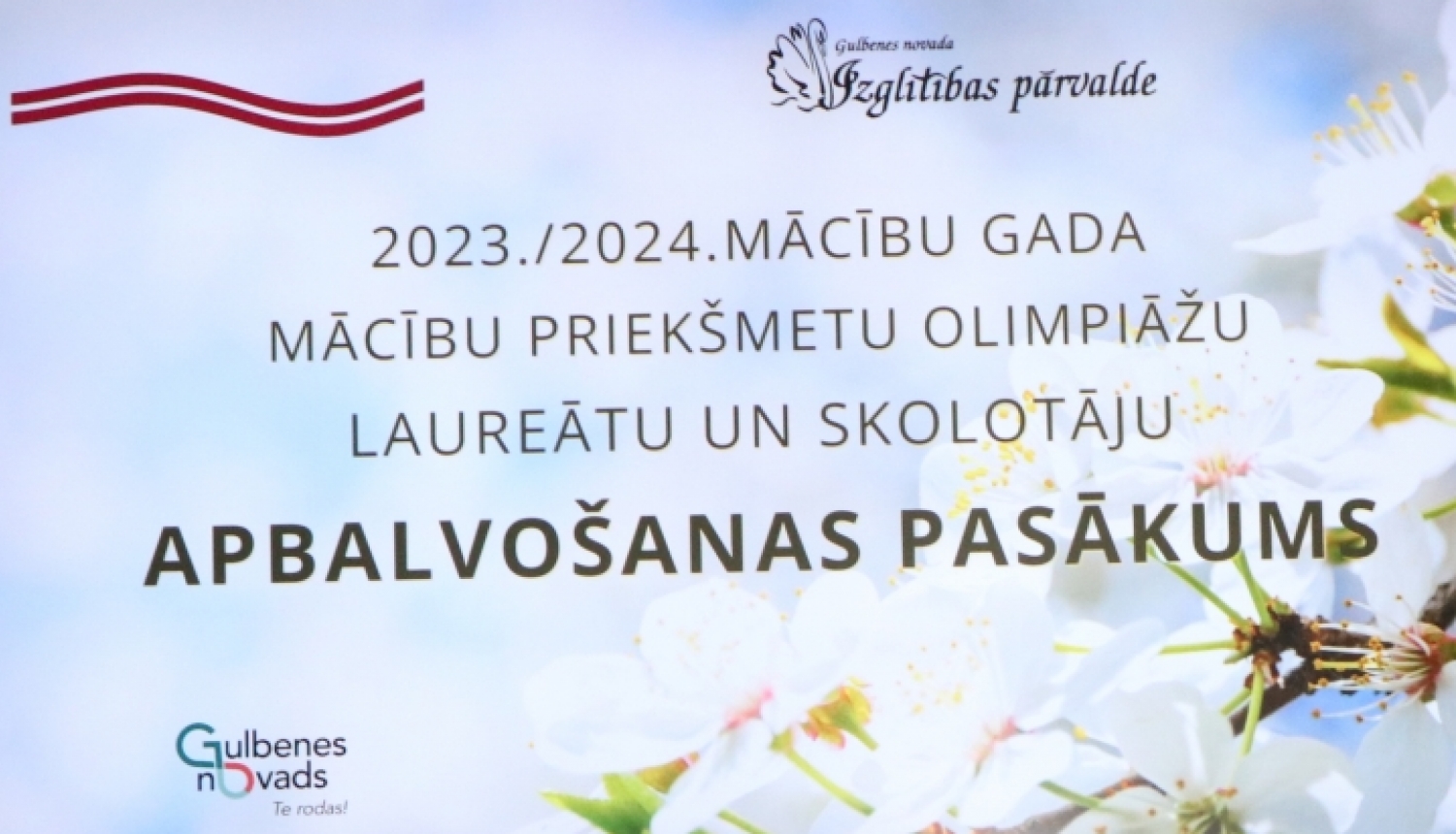 Attēls: apbalvo olimpiāžu dalībniekus